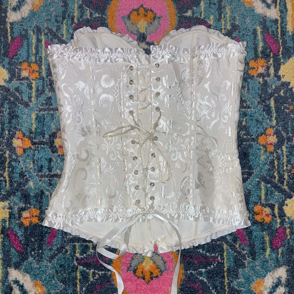 White Ruffled Corset - Picture 3 of 3